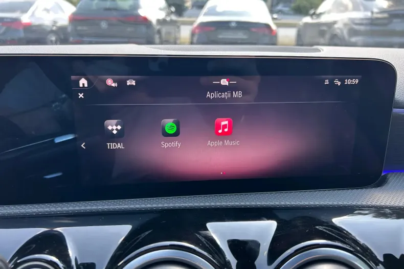 Mercedes-Benz A 200 (Clasa A) din 2024 cu 10.600 km - oferta MER190231 - foto 23