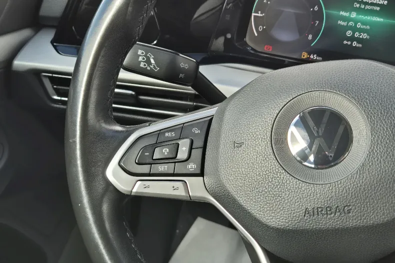 Volkswagen Golf din 2021 cu 143.661 km - oferta VOL190235 - foto 15