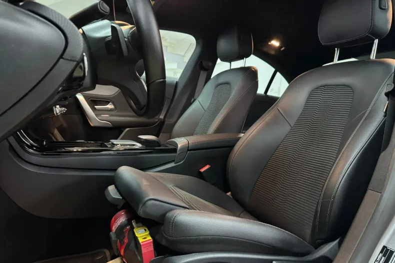 Mercedes-Benz CLA (Clasa CLA) din 2021 cu 176.598 km - oferta MER190237 - foto 5