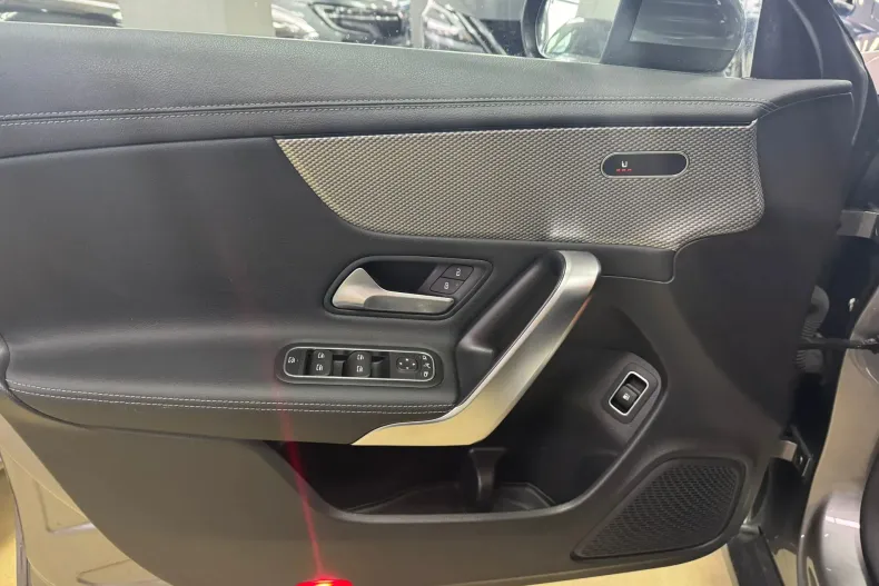 Mercedes-Benz CLA (Clasa CLA) din 2021 cu 176.598 km - oferta MER190237 - foto 13