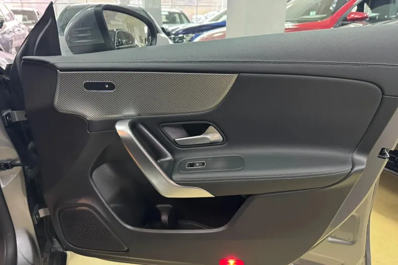 Mercedes-Benz CLA (Clasa CLA) din 2021 cu 176.598 km - oferta MER190237 - foto 16