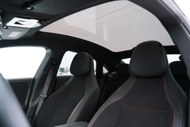 Mercedes-Benz CLA (Clasa CLA) din 2025 cu 1.700 km - oferta MER190288 - foto 13