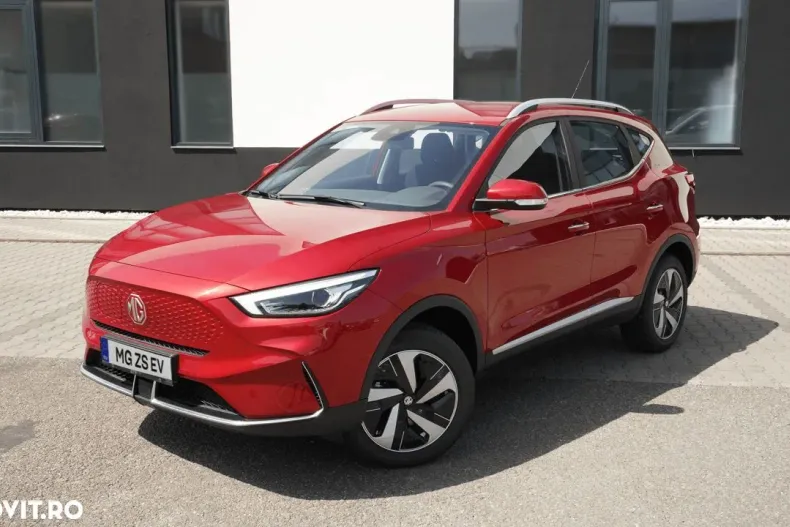 MG ZS EV din 2023 cu 10 km - oferta MG0190359 - foto 1