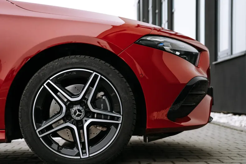 Mercedes-Benz A 250 (Clasa A) din 2023 cu 35.703 km - oferta MER190362 - foto 9