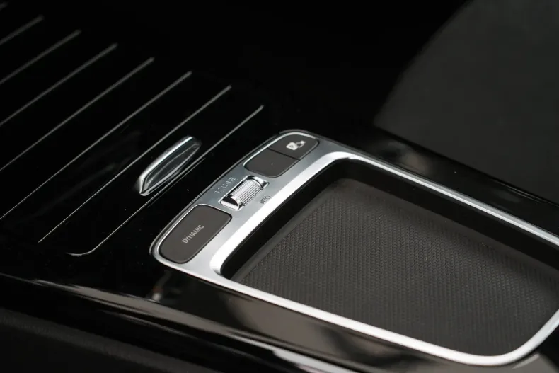 Mercedes-Benz A 250 (Clasa A) din 2023 cu 35.703 km - oferta MER190362 - foto 30