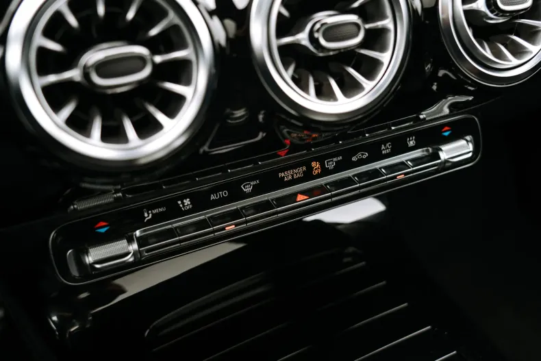 Mercedes-Benz A 250 (Clasa A) din 2023 cu 35.703 km - oferta MER190362 - foto 34