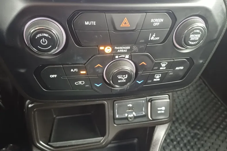 Jeep Renegade din 2022 cu 50.478 km - oferta JEE190417 - foto 23