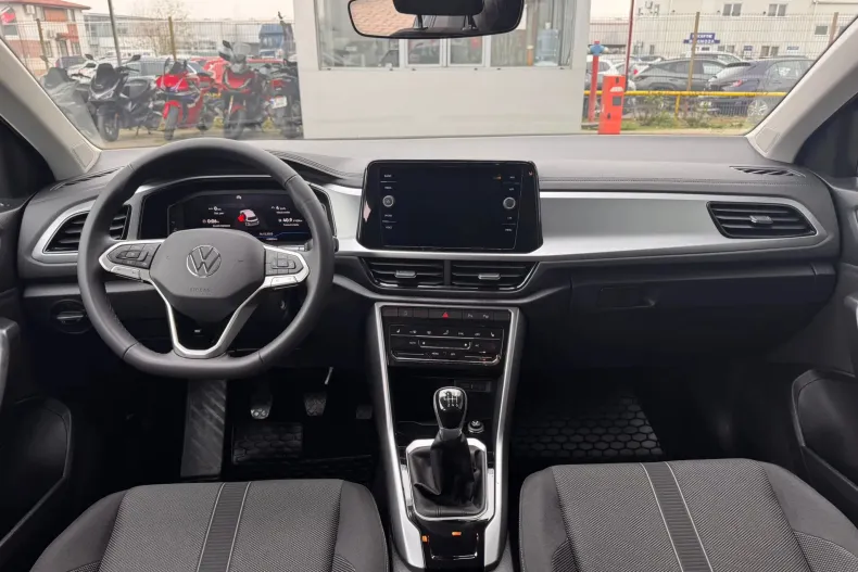 Volkswagen T-Roc din 2022 cu 45.880 km - oferta VOL190433 - foto 12