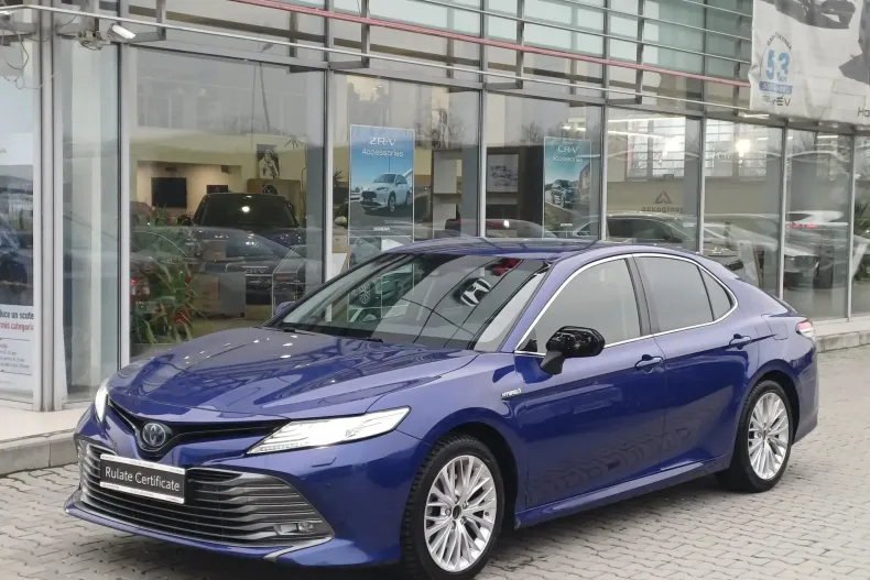Toyota Camry din 2020 cu 71.500 km - oferta TOY190434 - foto 2