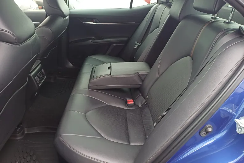 Toyota Camry din 2020 cu 71.500 km - oferta TOY190434 - foto 8