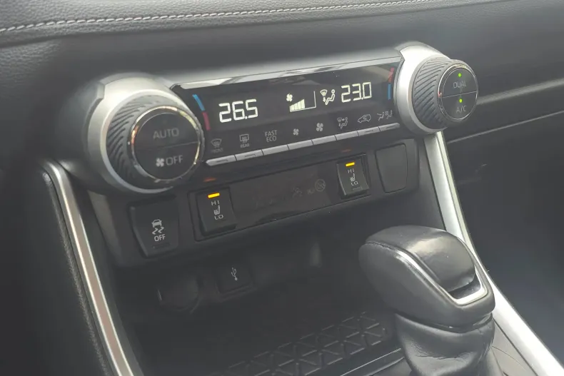 Toyota RAV4 din 2021 cu 80.234 km - oferta TOY190438 - foto 15