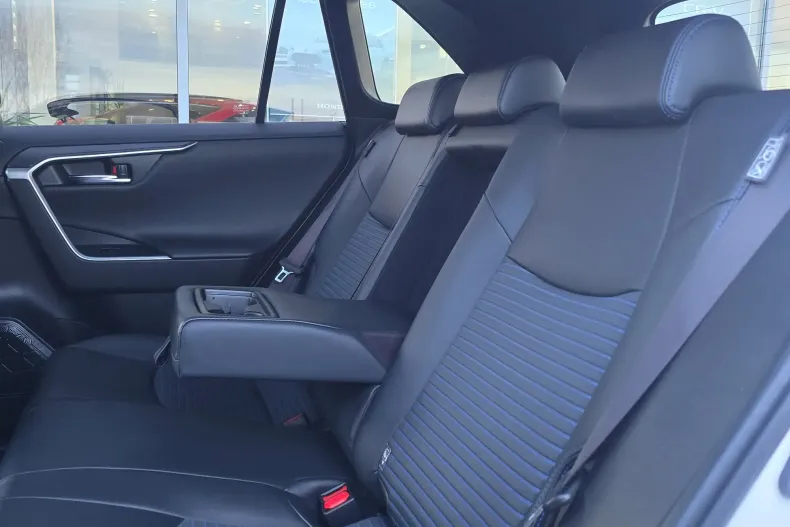 Toyota RAV4 din 2020 cu 52.254 km - oferta TOY190442 - foto 15