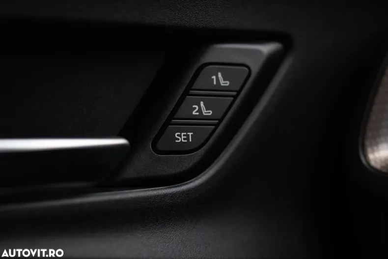 Toyota Prius din 2023 cu 17.070 km - oferta TOY190464 - foto 28