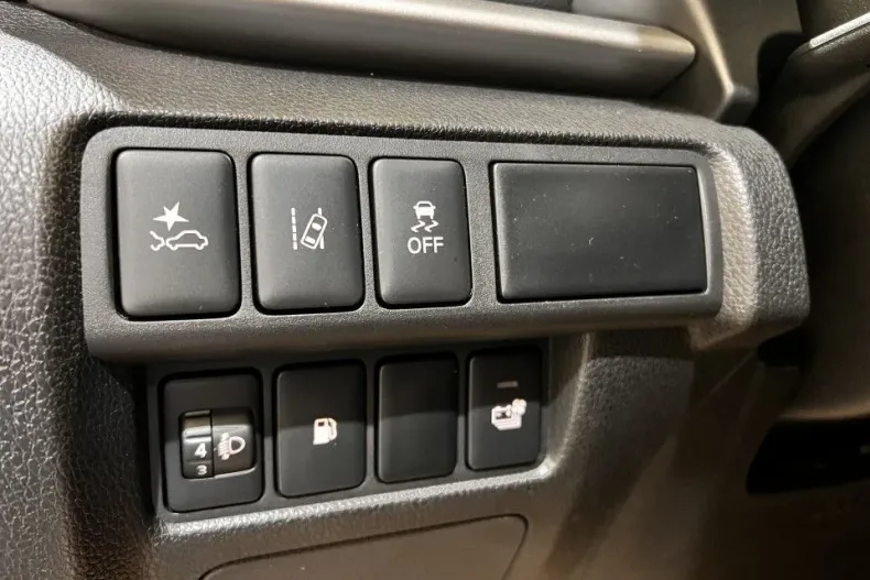 Mitsubishi Eclipse Cross din 2023 cu 30.001 km - oferta MIT190511 - foto 12