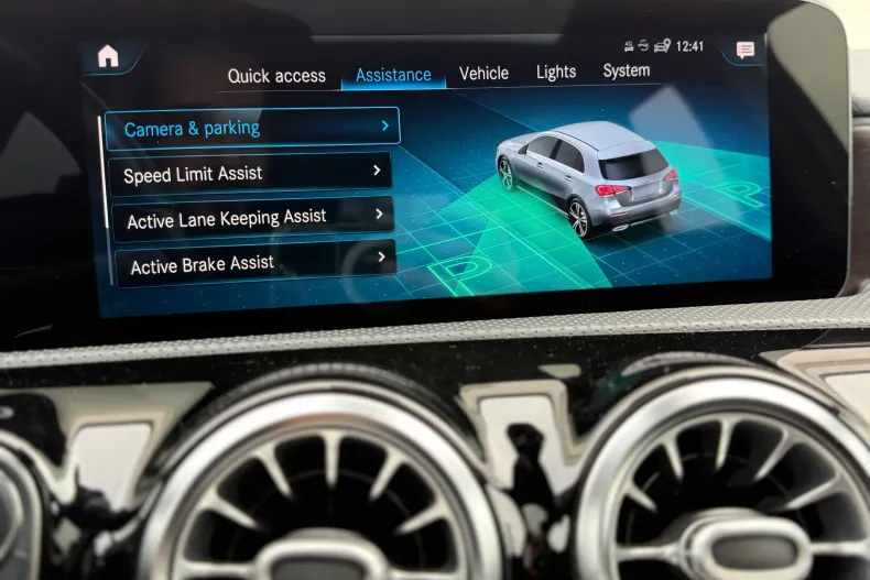 Mercedes-Benz A 250 (Clasa A) din 2020 cu 55.716 km - oferta MER190517 - foto 21