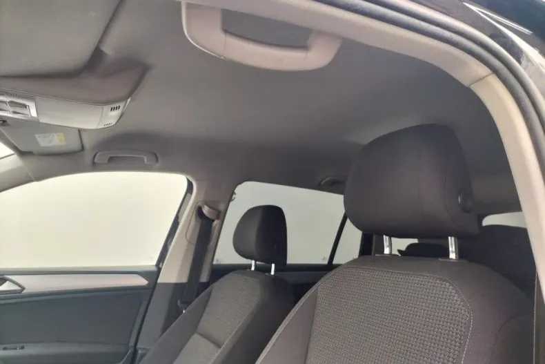 Volkswagen Tiguan din 2020 cu 136.049 km - oferta VOL190537 - foto 13