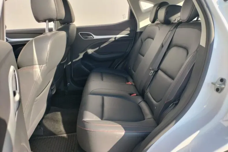 MG ZS din 2023 cu 23.576 km - oferta MG0190539 - foto 16