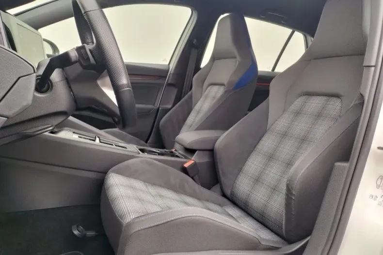 Volkswagen Golf din 2022 cu 50.202 km - oferta VOL190555 - foto 6