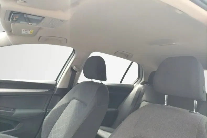 Volkswagen Golf din 2020 cu 32.286 km - oferta VOL190578 - foto 18