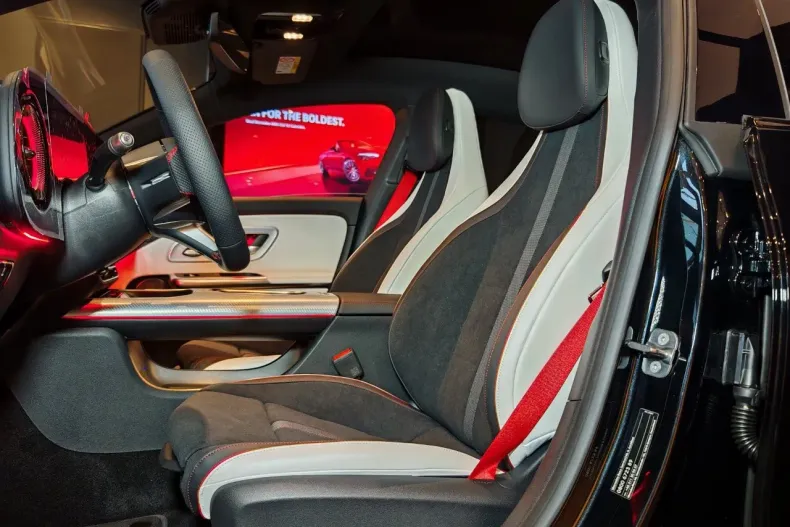 Mercedes-Benz CLA (Clasa CLA) din 2025 cu 1 km - oferta MER190600 - foto 6