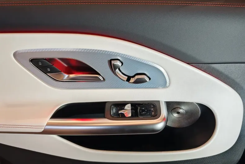 Mercedes-Benz CLA (Clasa CLA) din 2025 cu 1 km - oferta MER190600 - foto 16