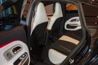 Mercedes-Benz CLA (Clasa CLA) din 2025 cu 1 km - oferta MER190600 - foto 17