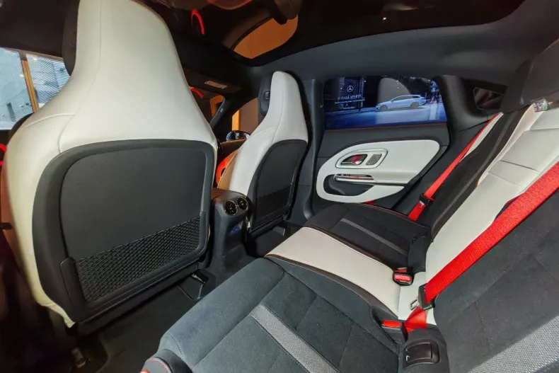 Mercedes-Benz CLA (Clasa CLA) din 2025 cu 1 km - oferta MER190600 - foto 18