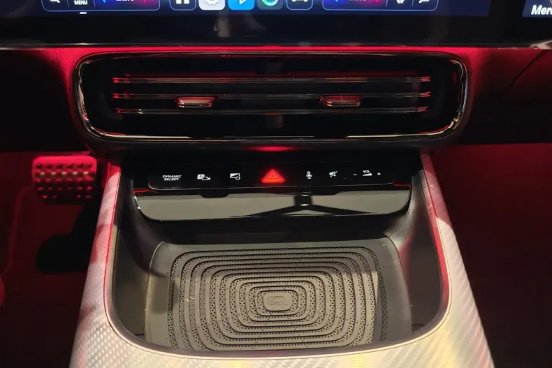 Mercedes-Benz CLA (Clasa CLA) din 2025 cu 1 km - oferta MER190600 - foto 30