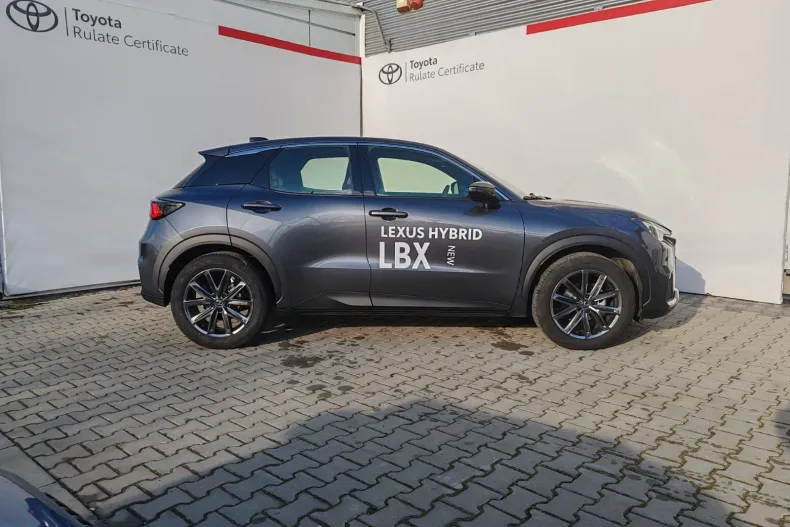 Lexus LBX din 2025 cu 1.750 km - oferta LEX190601 - foto 1