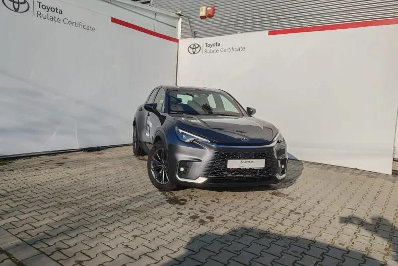 Lexus LBX din 2025 cu 1.750 km - oferta LEX190601 - foto 2