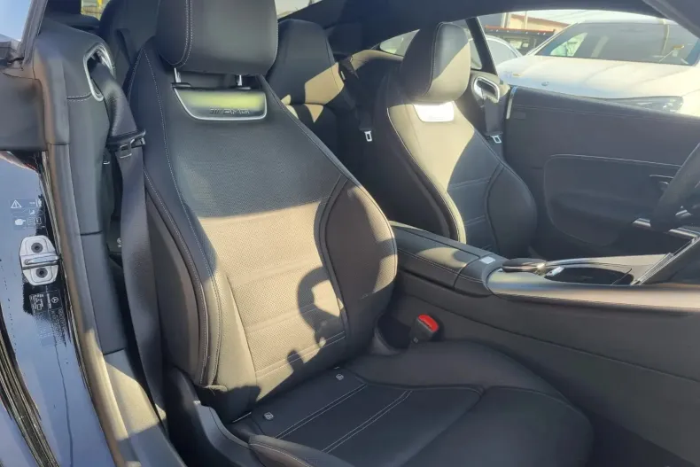 Mercedes-Benz AMG GT (Clasa GT) din 2024 cu 11.000 km - oferta MER190653 - foto 30