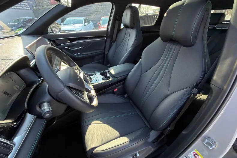 BYD SEAL U din 2025 cu 10.000 km - oferta BYD190670 - foto 10