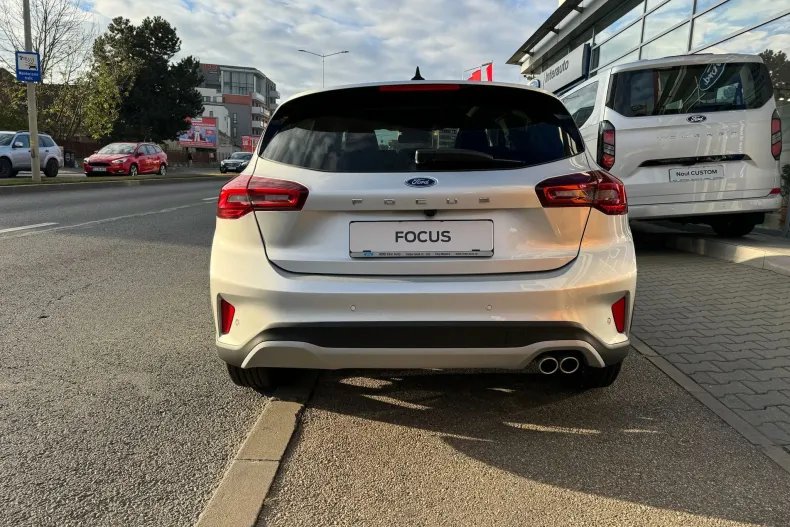 Ford Focus din 2024 cu 3.113 km - oferta FOR190691 - foto 11