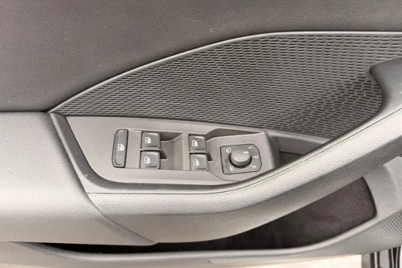 Skoda Octavia din 2023 cu 68.939 km - oferta SKO190792 - foto 12