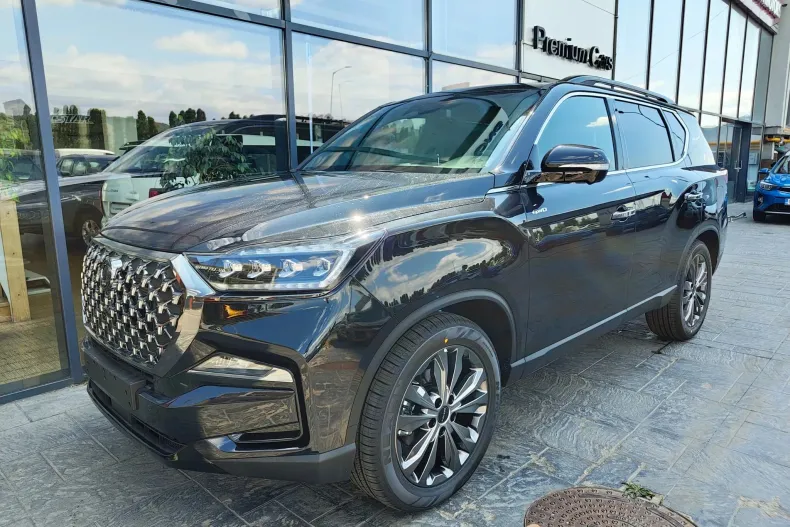 Ssangyong REXTON din 2025 cu 6 km - oferta SSA190796 - foto 1