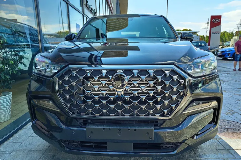 Ssangyong REXTON din 2025 cu 6 km - oferta SSA190796 - foto 2