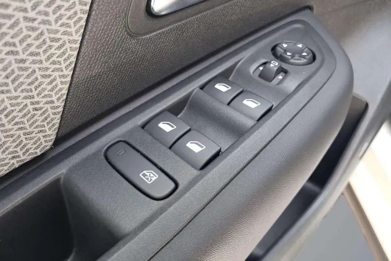 Citroën C4 din 2024 cu 28.178 km - oferta CIT191135 - foto 17