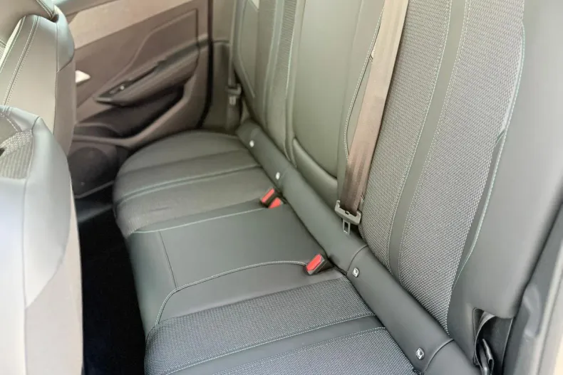 Peugeot 308 din 2024 cu 35.000 km - oferta PEU191139 - foto 13