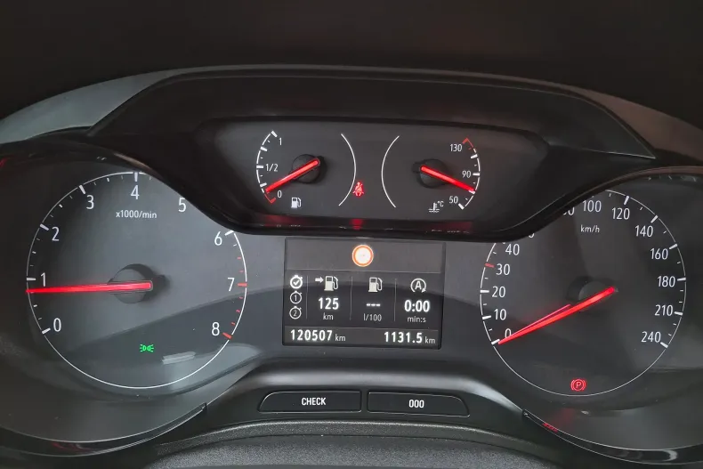 Opel Grandland (X) din 2020 cu 120.507 km - oferta OPE191140 - foto 6