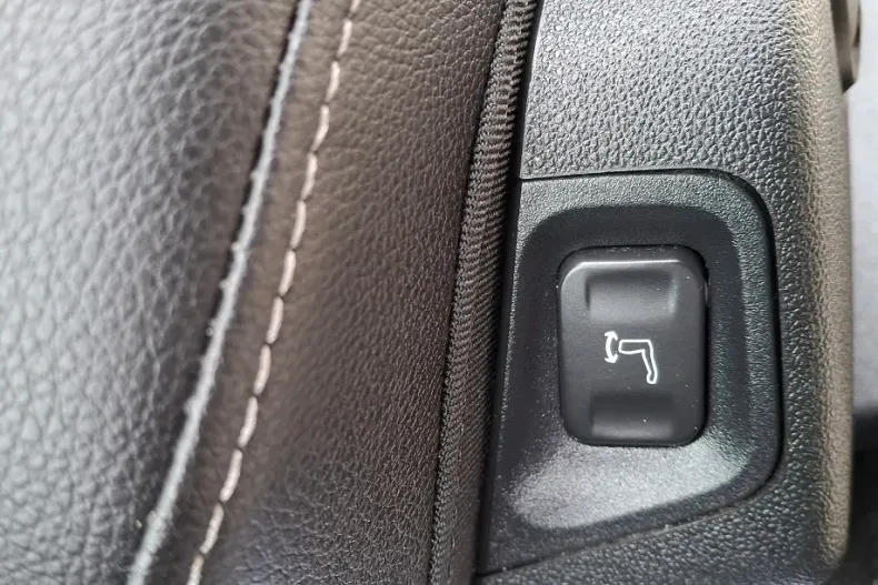 Opel Grandland (X) din 2020 cu 120.507 km - oferta OPE191140 - foto 9