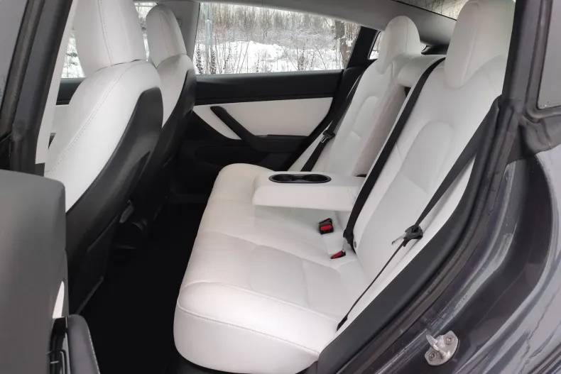 Tesla Model 3 din 2020 cu 46.800 km - oferta TES191151 - foto 14