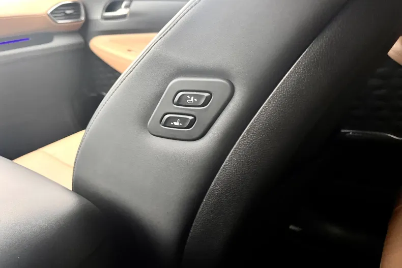 Hyundai SANTA FE din 2022 cu 74.500 km - oferta HYU191155 - foto 18