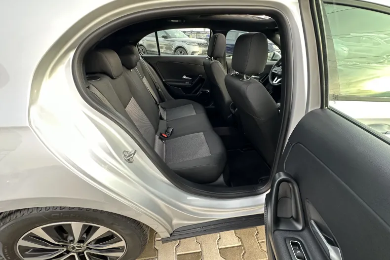 Mercedes-Benz A 200 (Clasa A) din 2020 cu 124.838 km - oferta MER191158 - foto 23