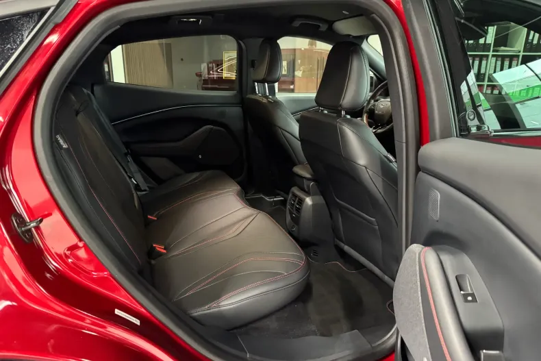 Ford Mustang Mach-E din 2022 cu 111.525 km - oferta FOR191162 - foto 9