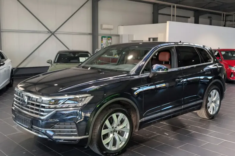 Volkswagen Touareg din 2021 cu 39.000 km - oferta VOL191168 - foto 1