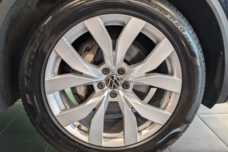 Volkswagen Touareg din 2021 cu 39.000 km - oferta VOL191168 - foto 13