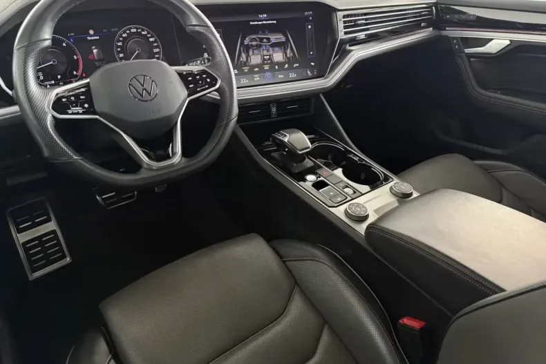 Volkswagen Touareg din 2022 cu 64.500 km - oferta VOL191173 - foto 11