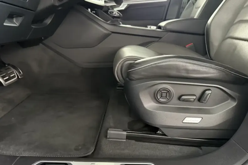 Volkswagen Touareg din 2022 cu 64.500 km - oferta VOL191173 - foto 13