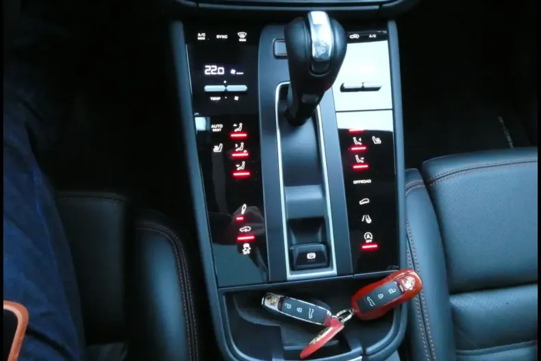 Porsche Macan din 2022 cu 51.500 km - oferta POR191178 - foto 15