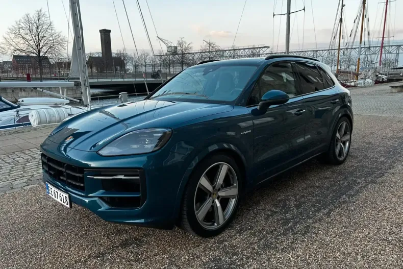 Porsche Cayenne din 2024 cu 34.000 km - oferta POR191182 - foto 3